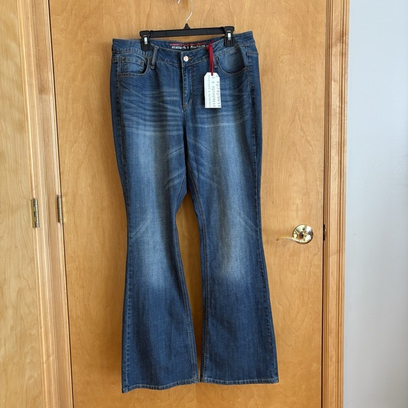 Standards And Practices Clarice Mid rise Bootcut Plus Size 18 NWT‎ - Picture 1 of 9